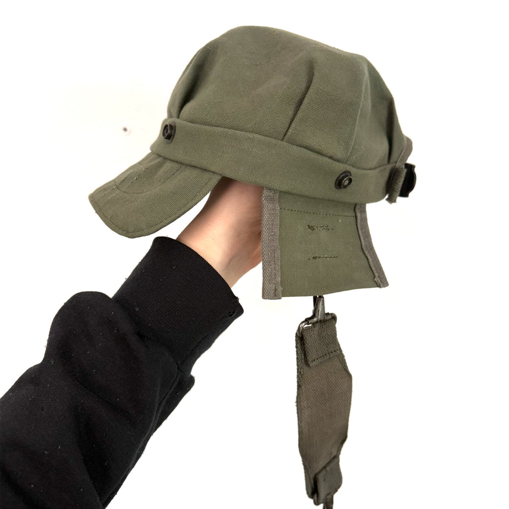 "Button" Utility cap