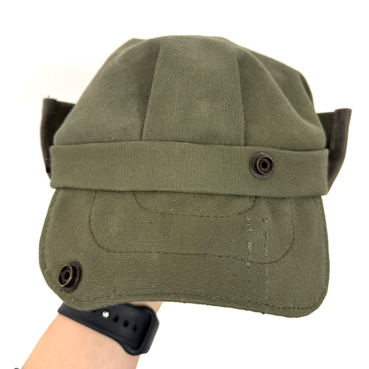 "Button" Utility cap