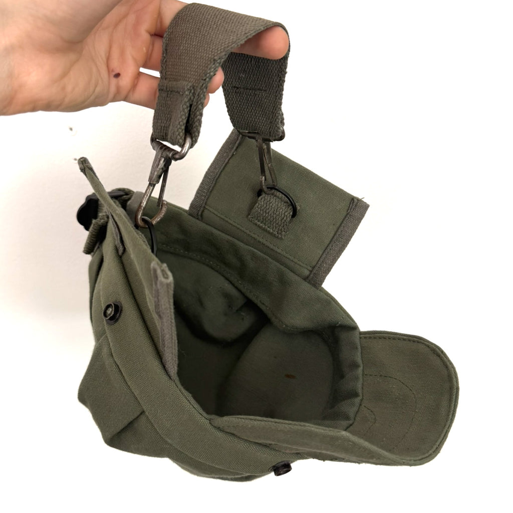 "Button" Utility cap