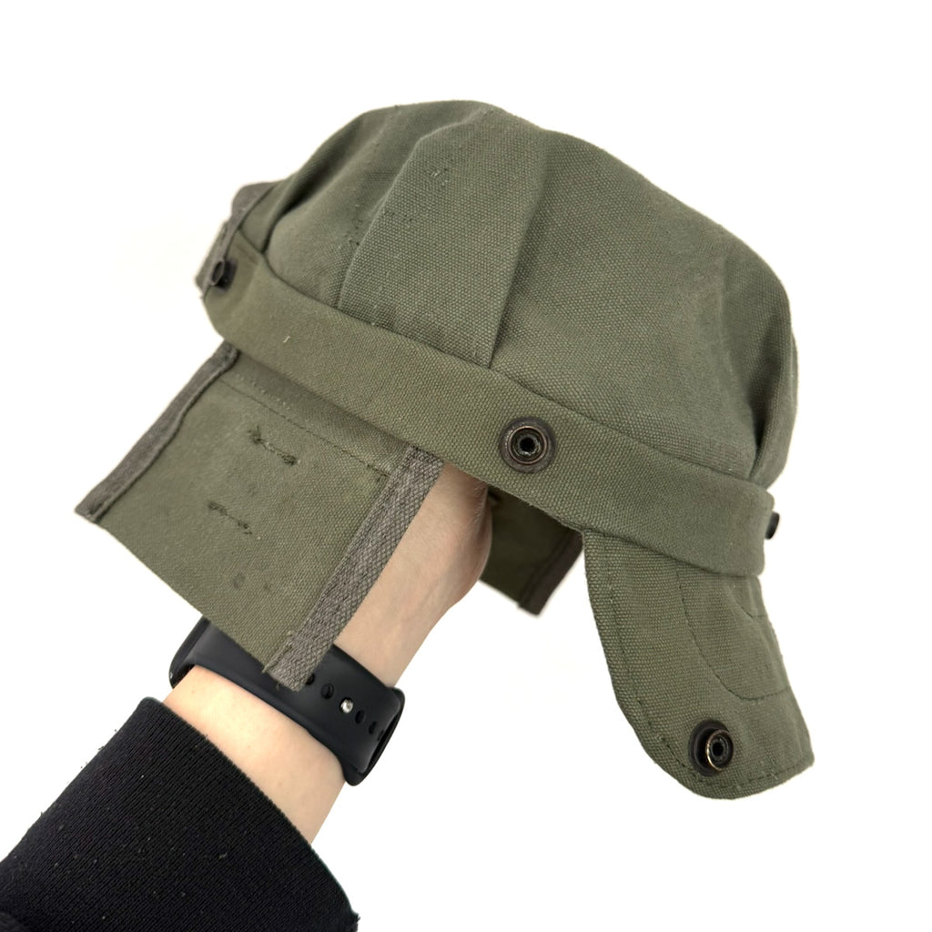 "Button" Utility cap